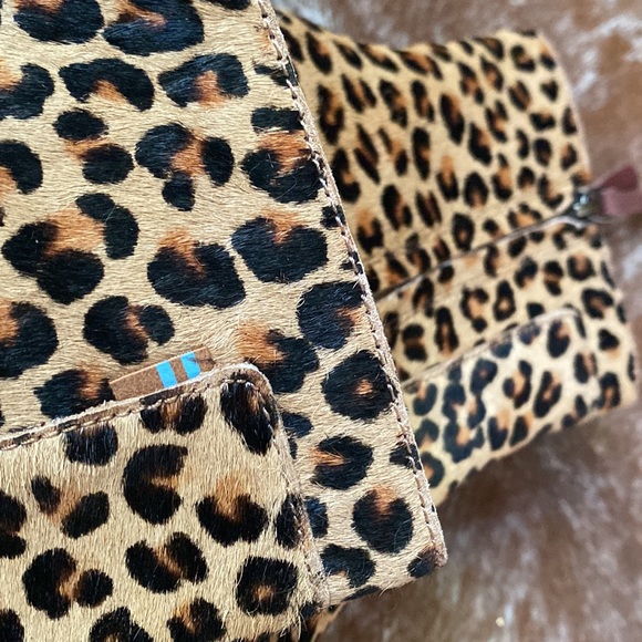 Toms Emmy Leopard Booties - Picture 7 of 11